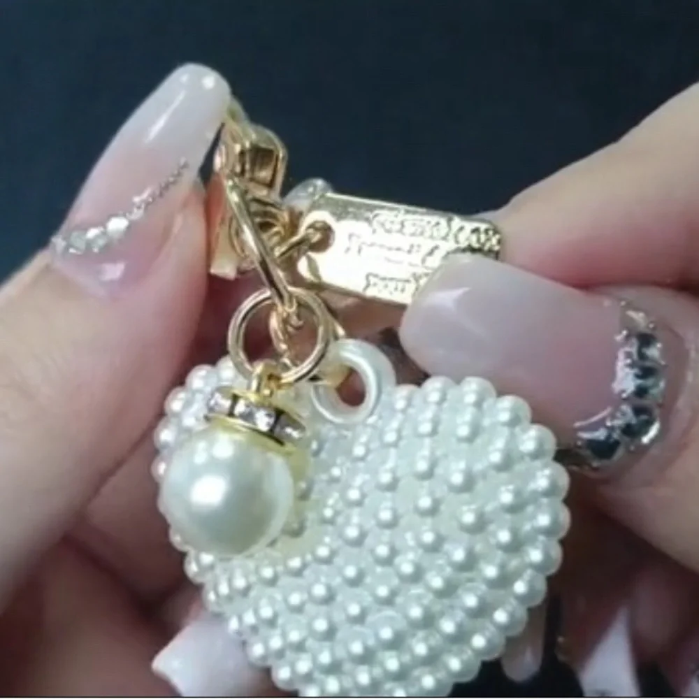 NWT Faux Pearl Heart Beaded Bag Charm or Keychain. Bag and Keys Accessories - Picture 2 of 12